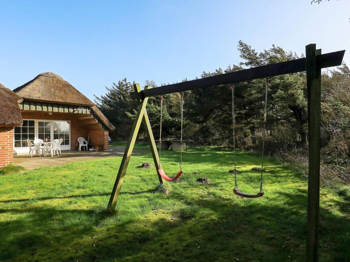 Three-Bedroom Holiday Home In Lokken 1 Exterior foto